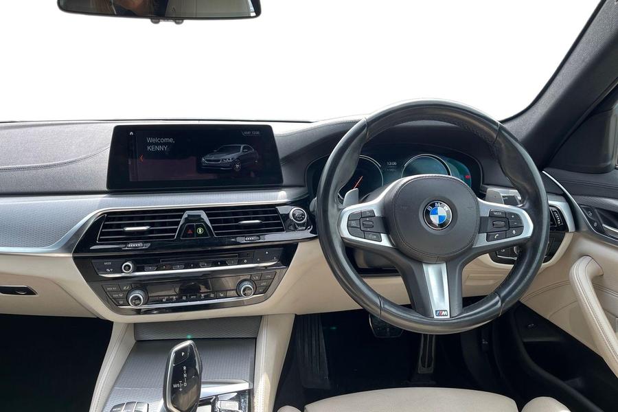 BMW 5 SERIES Photo autoimg-c2ce9f93d1f7c85f1b896f95ad4cdced5b4d0a59.jpg