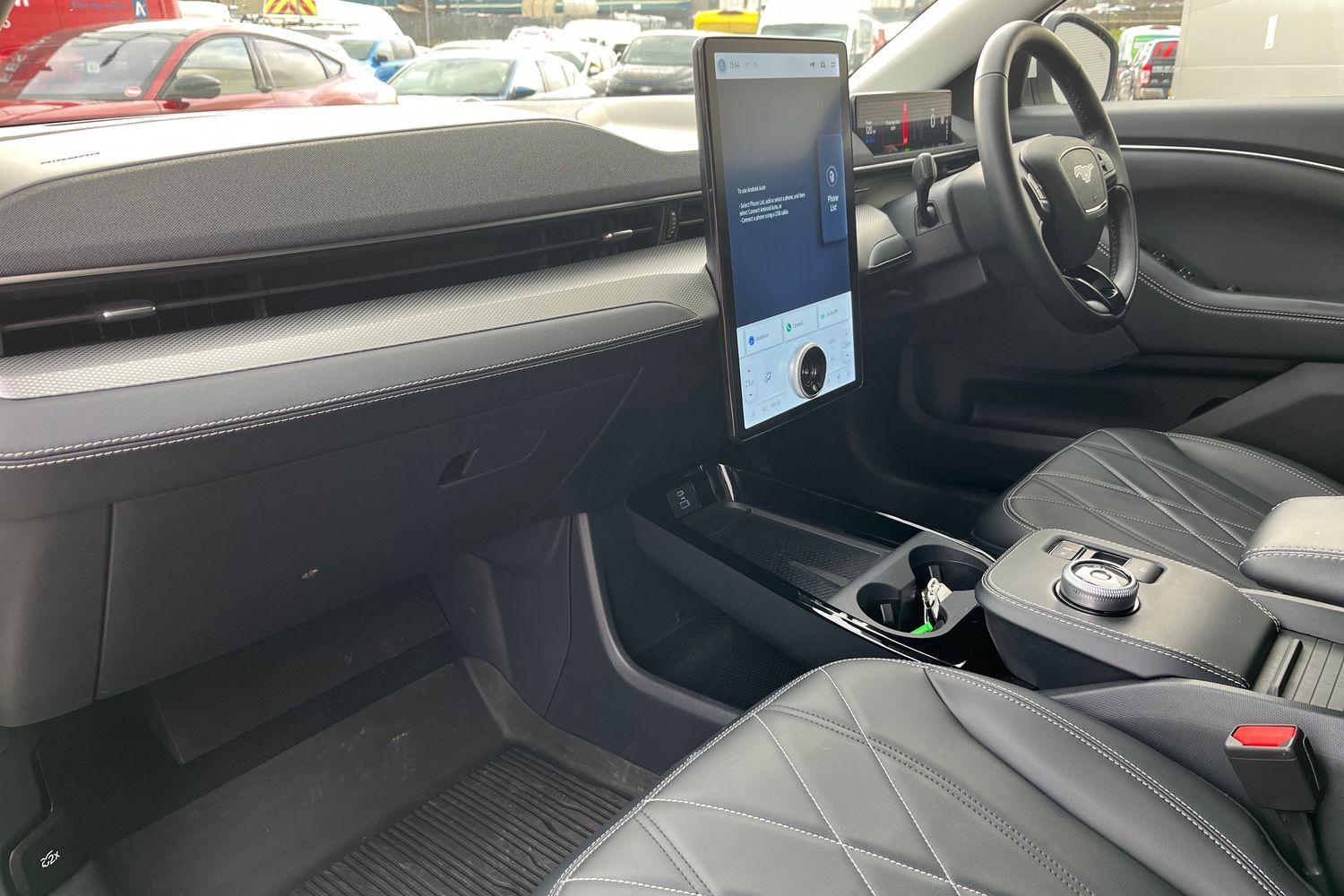 Ford MUSTANG MACH-E Photo 17