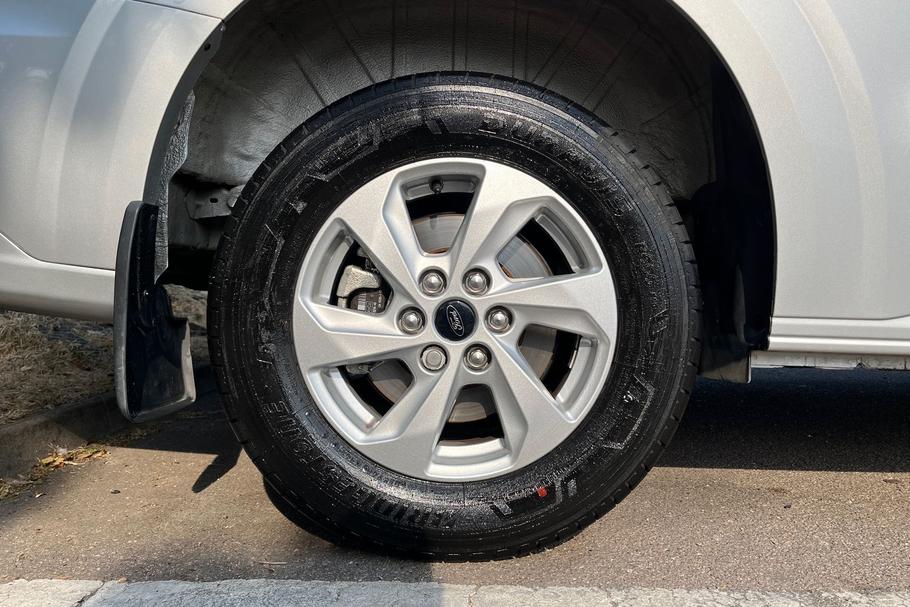 Used Ford TRANSIT CUSTOM WP75YAV 24