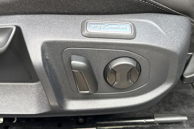 VOLKSWAGEN Arteon Photo 25
