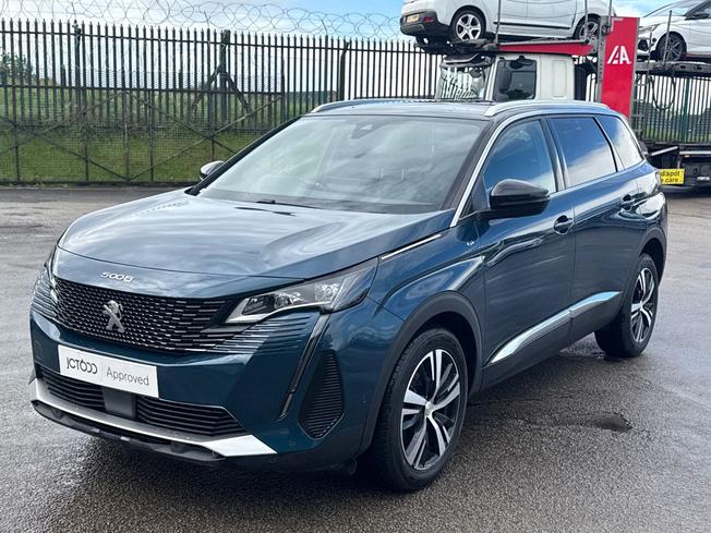 PEUGEOT 5008 Photo 32