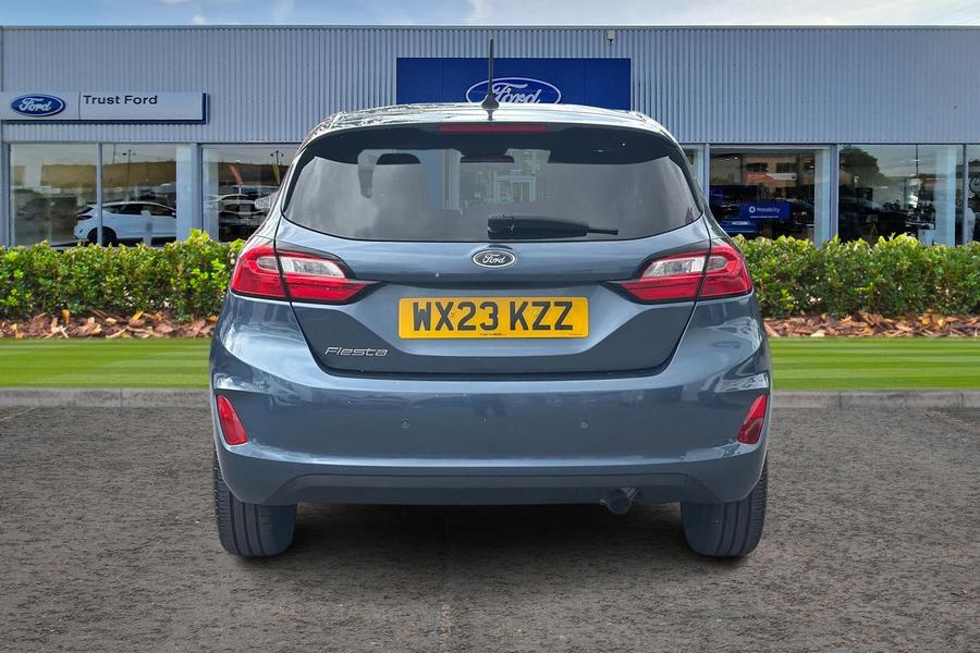 Ford FIESTA Photo autoimg-c2dbe1d4701a8e8a8e1dab25dd5c2389d428bf80.jpg