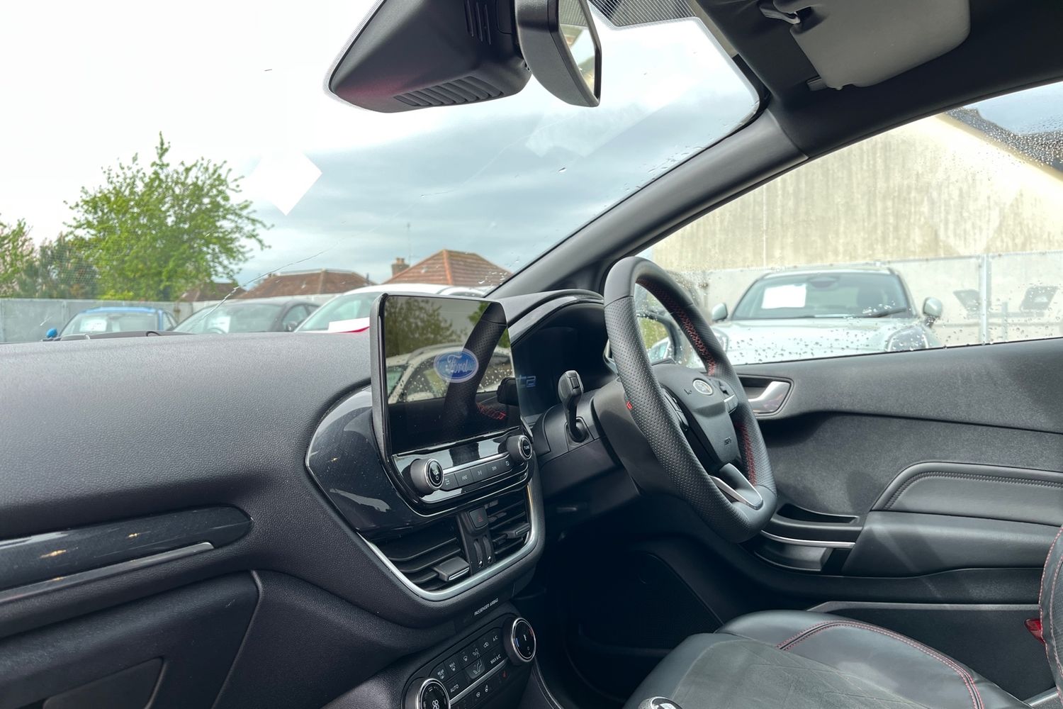 Ford FIESTA Photo 17