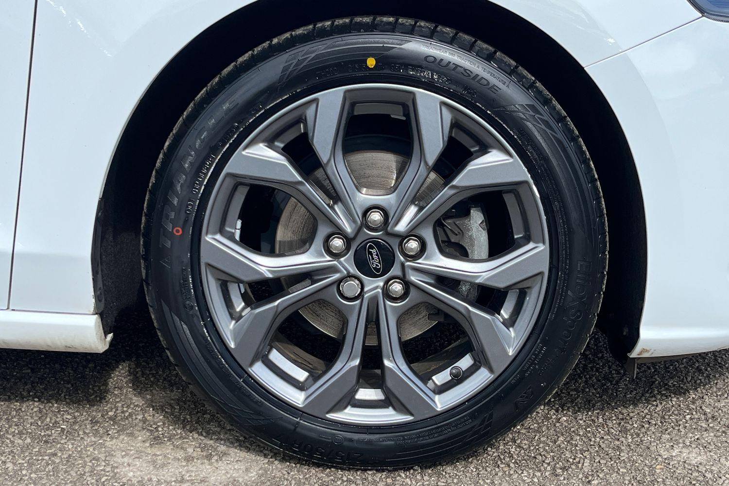 Ford Focus Photo 7