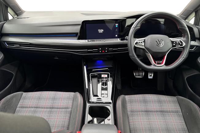 VOLKSWAGEN Golf Photo 10