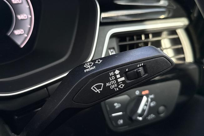 AUDI A4 Photo 38