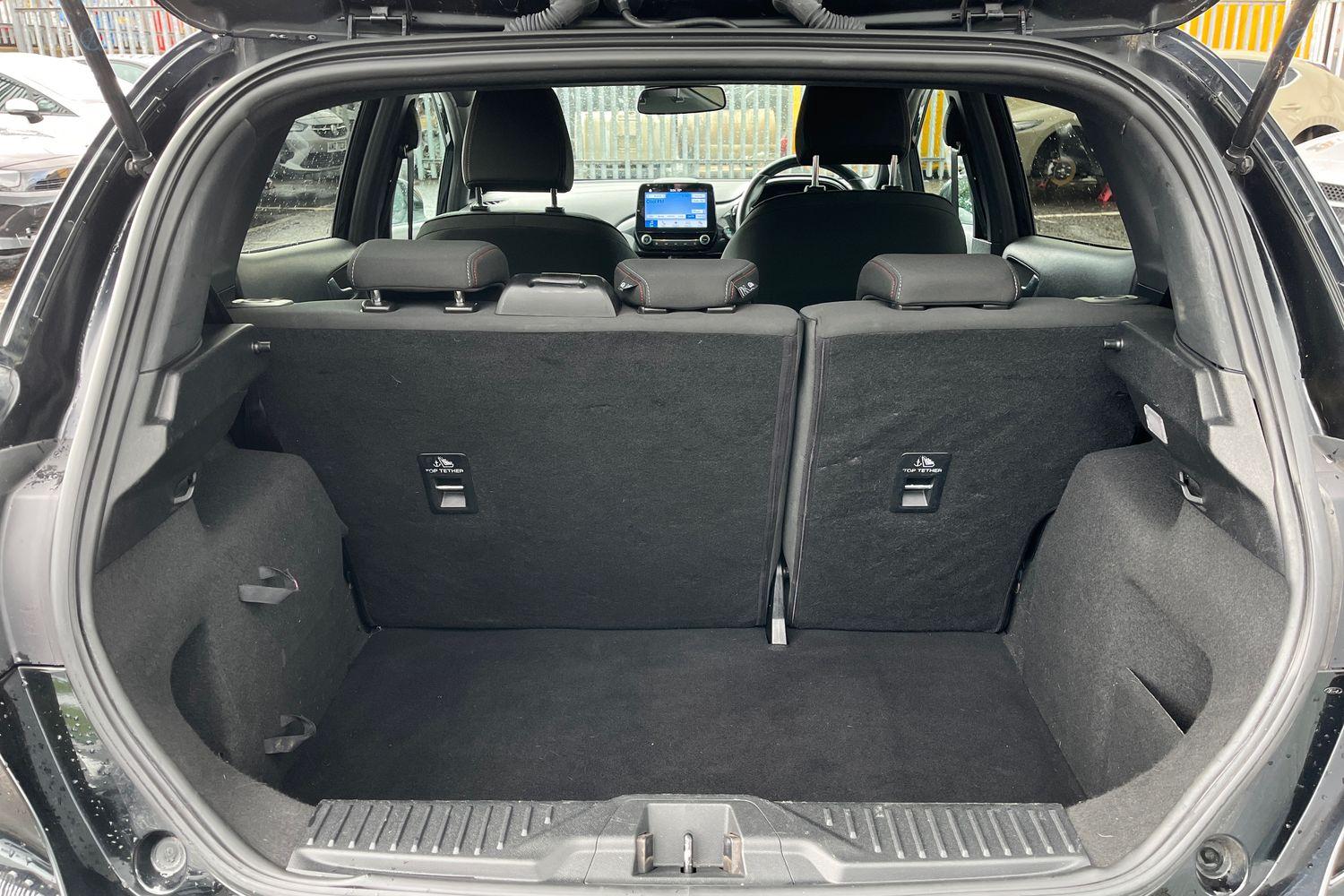 Ford FIESTA Photo 20