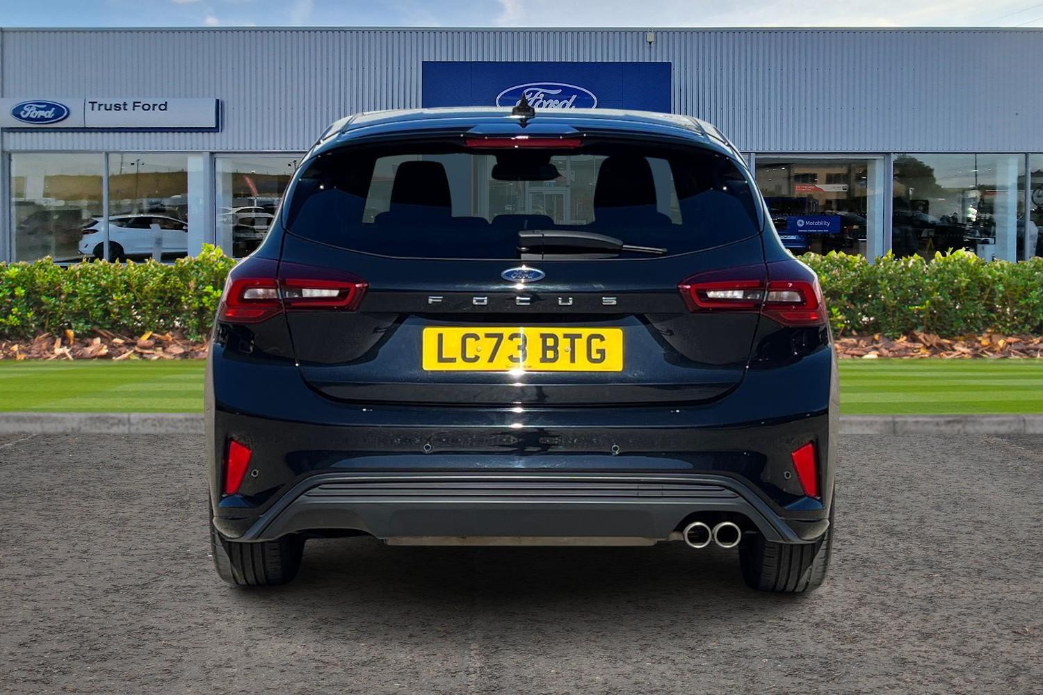 Ford Focus Photo 6