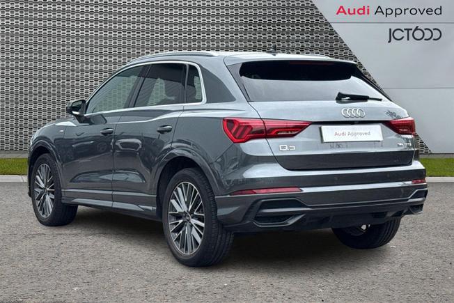 AUDI Q3 Photo 3
