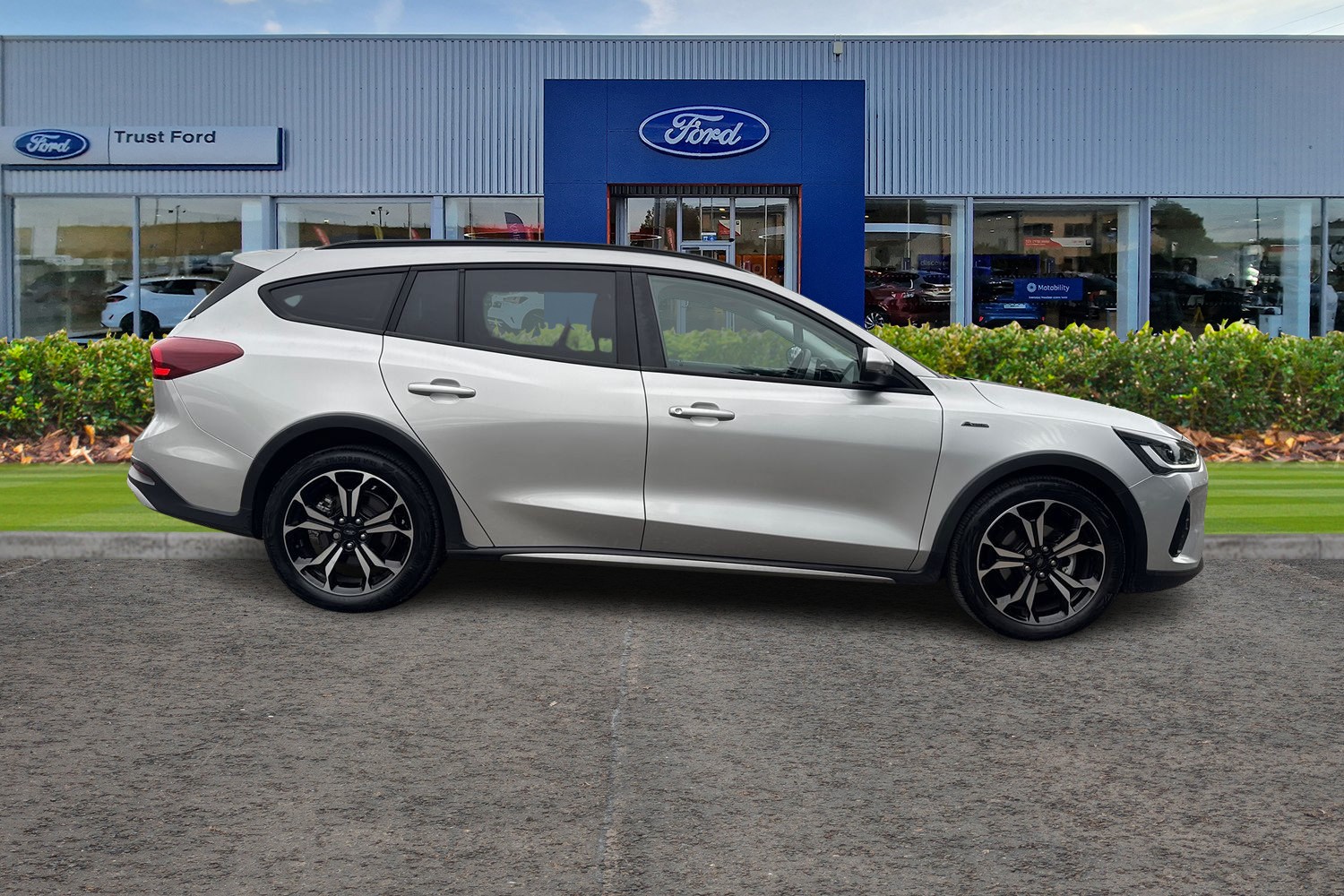 Ford FOCUS Photo 2
