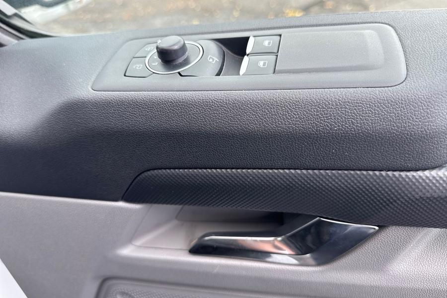 Ford TRANSIT CUSTOM Photo autoimg-c2ecd7fb3f65f73bc1fbeb5921940b50657afd67.jpg