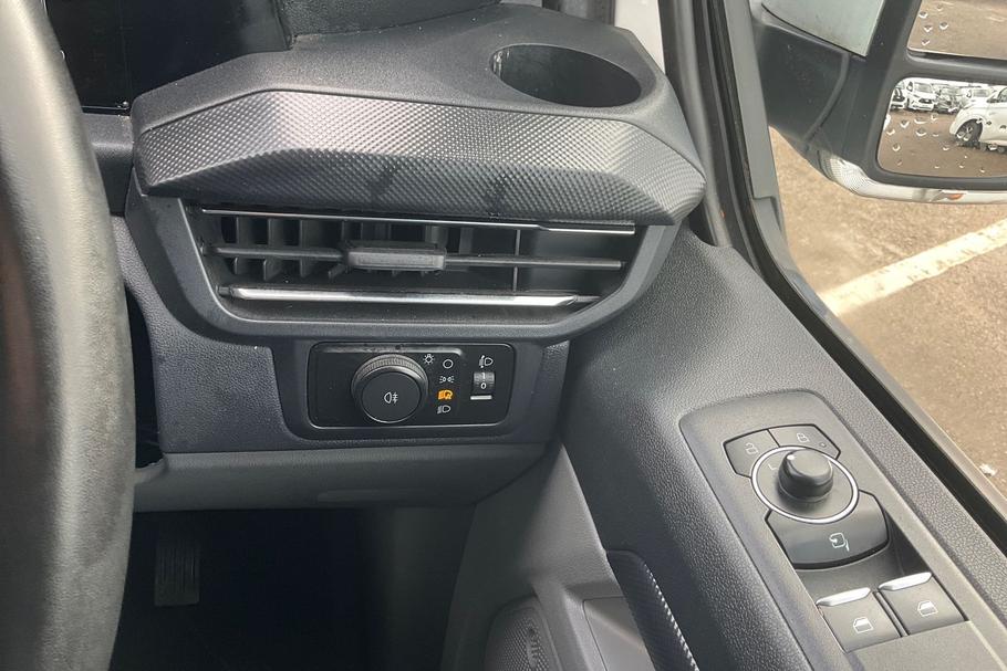 Used Ford TRANSIT CUSTOM LG74KYN 34