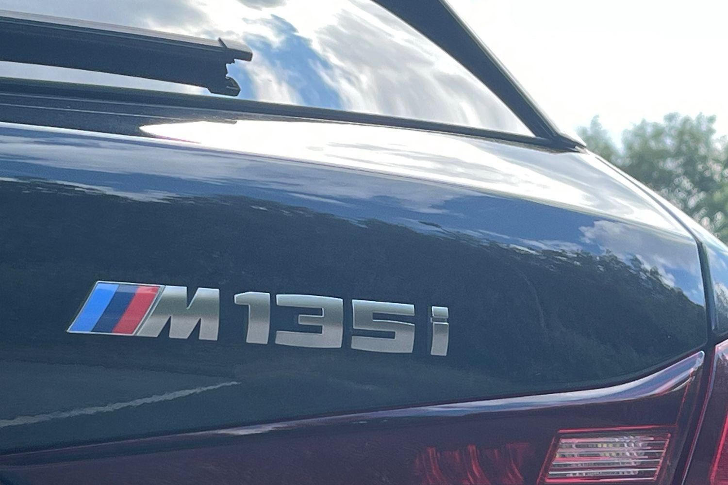 BMW 1 Series Photo 38