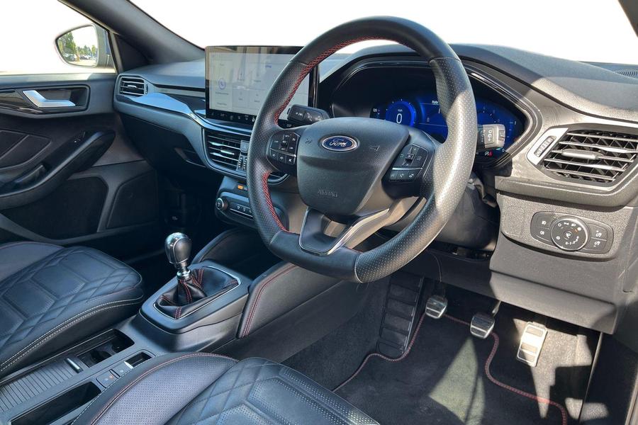 Ford Focus Photo autoimg-c2eecd5432d6bd743704034c337d32426a0f8be9.jpg