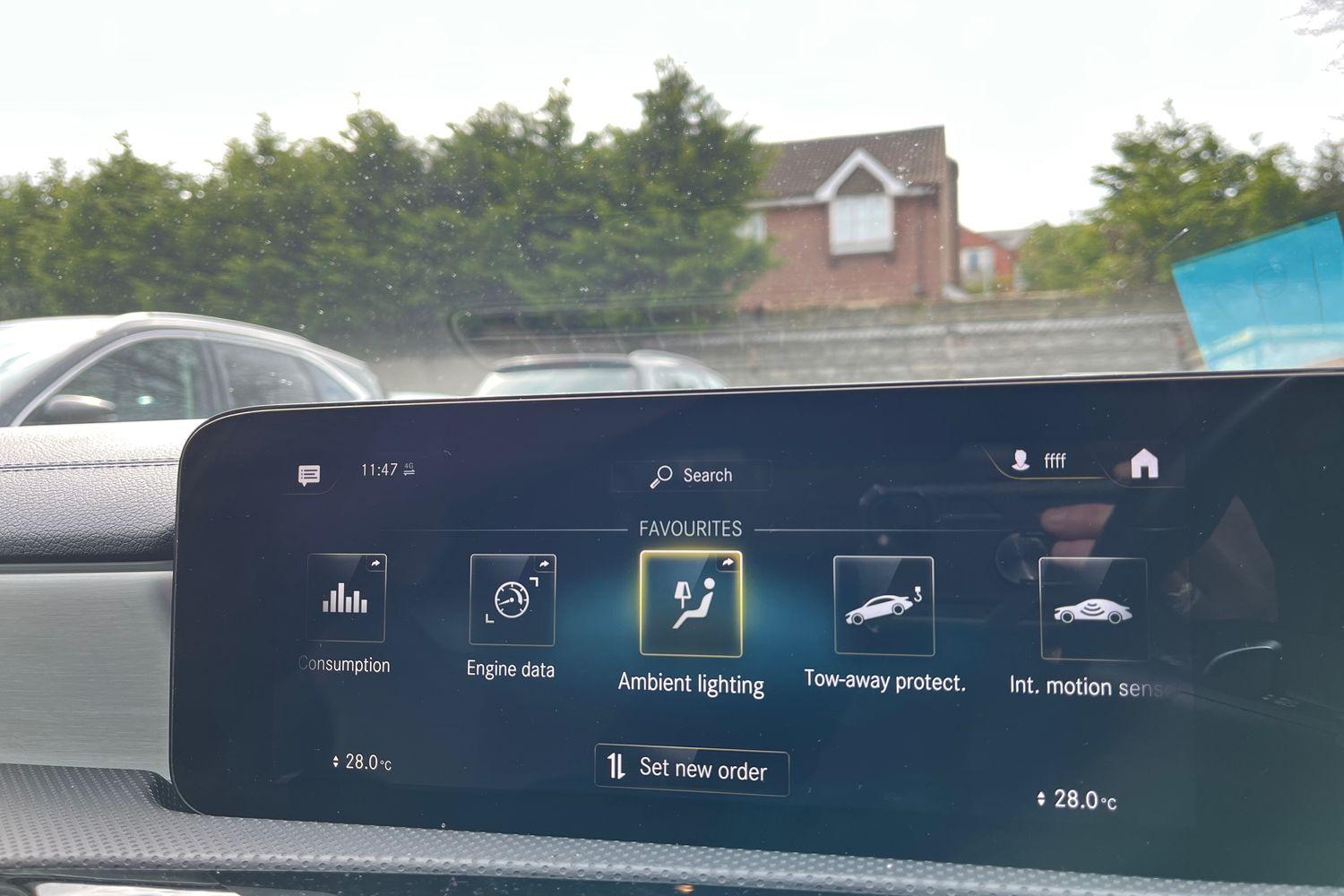Mercedes-Benz CLA Photo 32