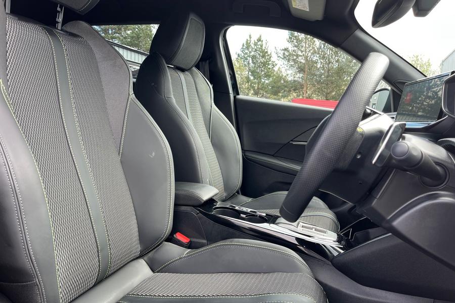 PEUGEOT 2008 Photo autoimg-c2f6eea586ae5fc4ce52d761c2eeb4d85f05b87b.jpg