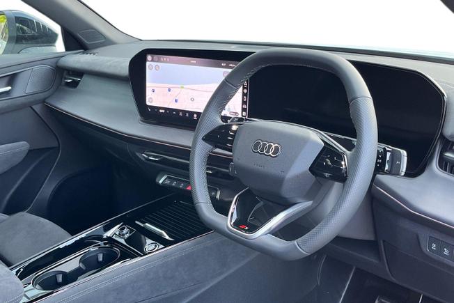 AUDI Q3 Photo 6