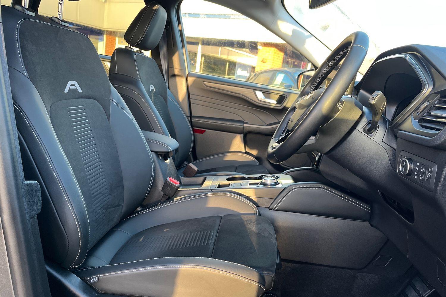 Ford KUGA Photo 16