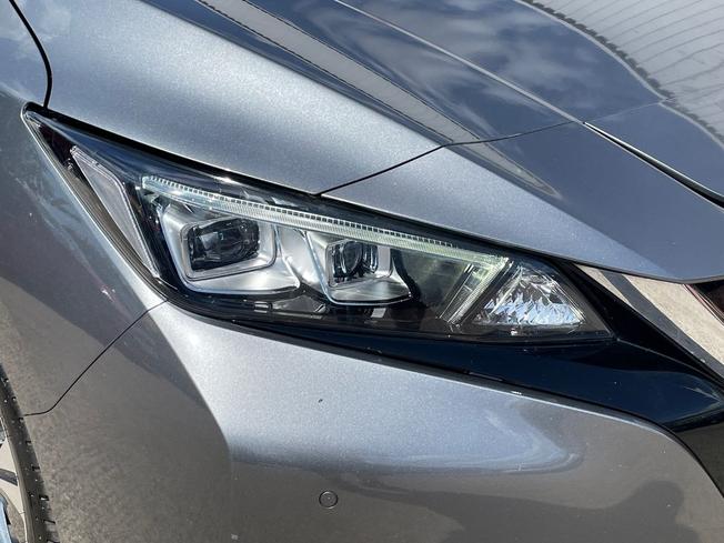 NISSAN Leaf Photo 19