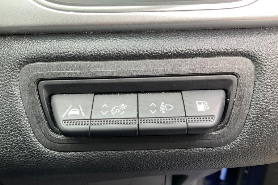 Renault CAPTUR Photo autoimg-c30229747309587a2871b4d9af7d115bc34c9884.jpg
