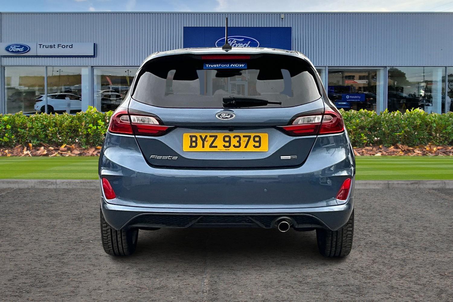 Ford FIESTA Photo 6