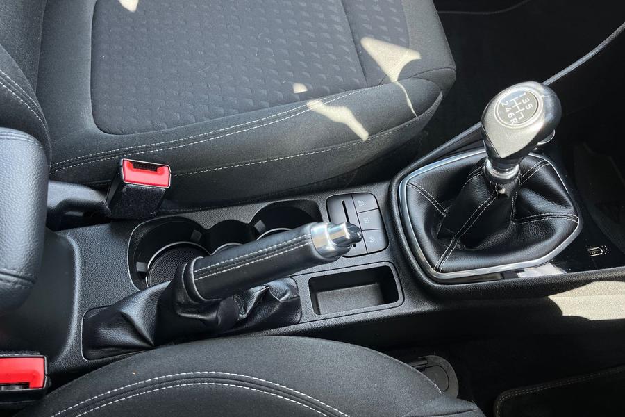 Ford FIESTA Photo autoimg-c30990deb0bade965ecb92431ba340c38c067b4a.jpg