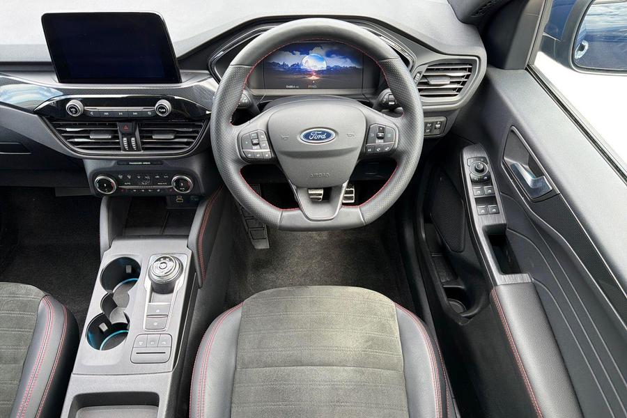 Ford Kuga Photo autoimg-c309fb6b5bad584ab1d9fae8df0854368fd91900.jpg