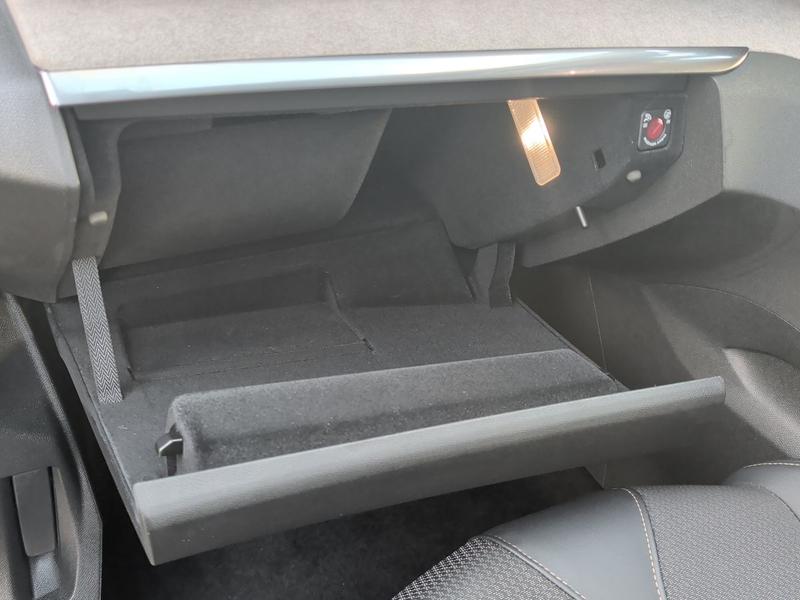 Used Peugeot 3008 NU22CGG 30