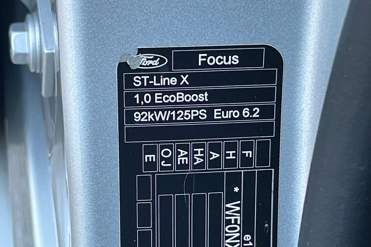 Ford Focus Photo 36