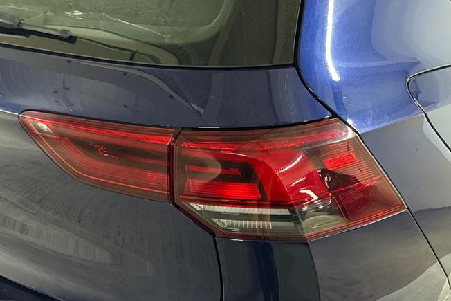 VOLKSWAGEN Golf Photo 18