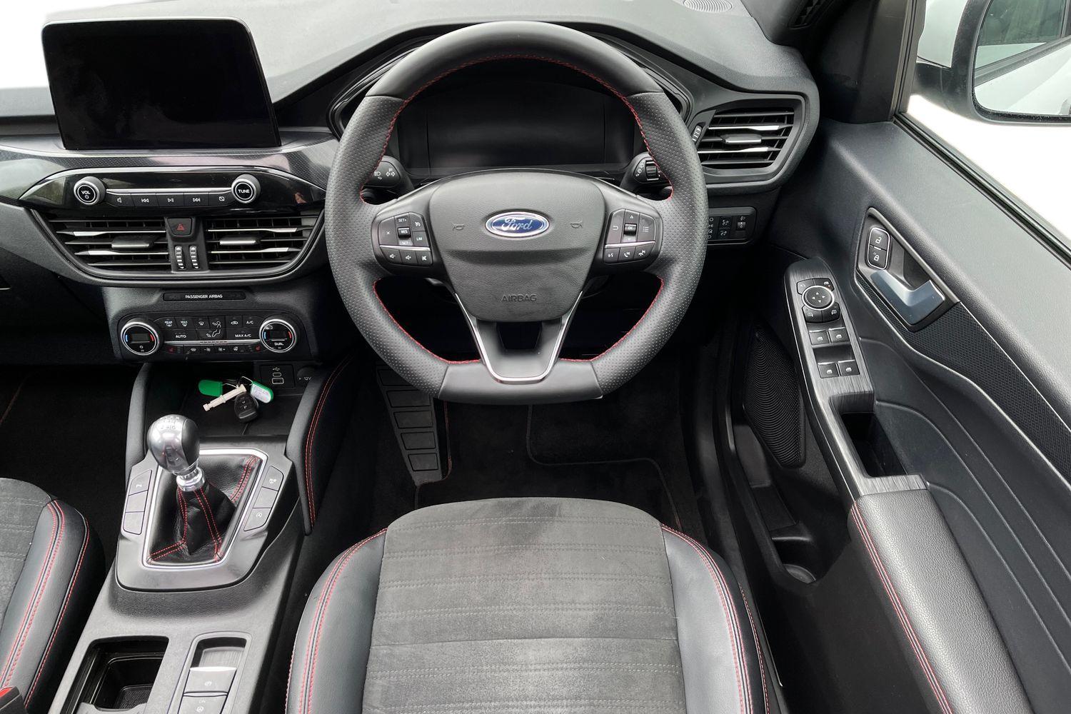 Ford KUGA Photo 10