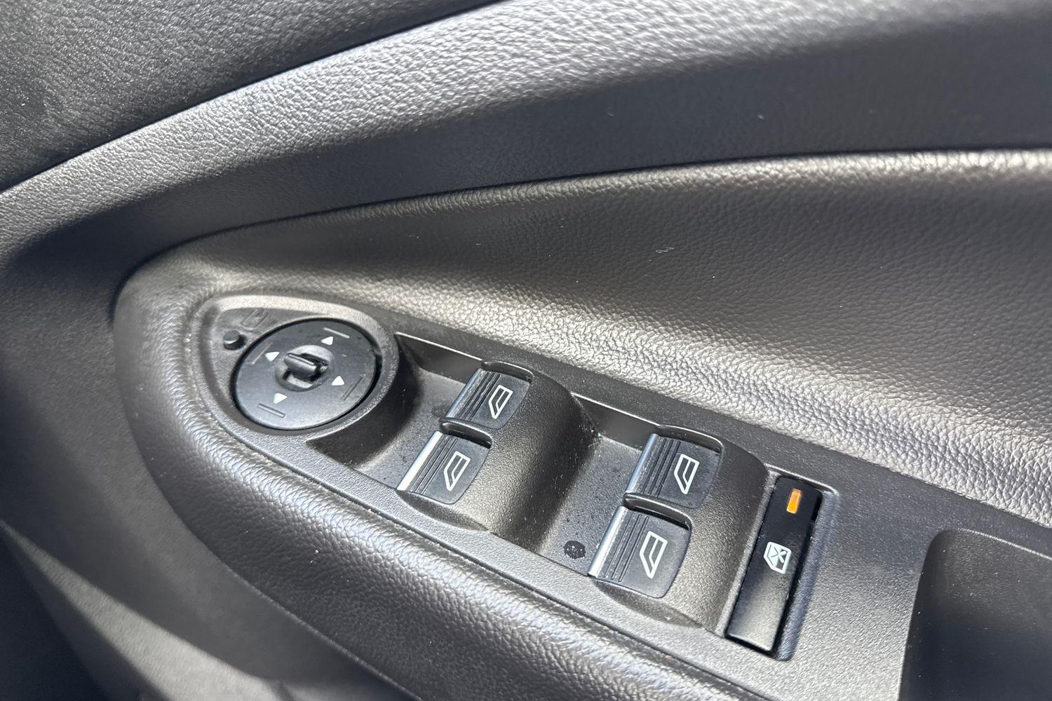 Ford KUGA Photo 15