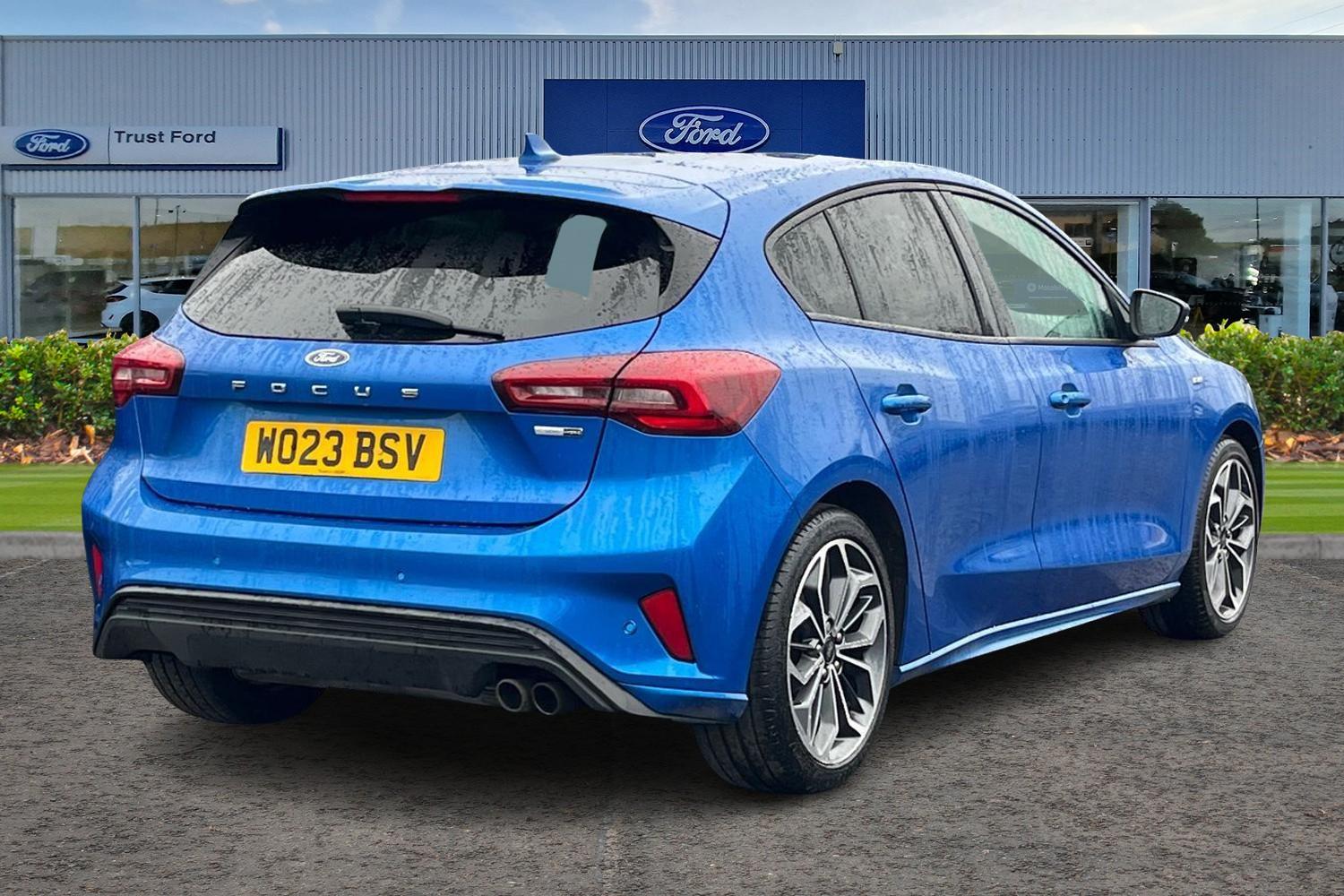 Ford FOCUS Photo 3