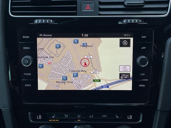 VOLKSWAGEN Golf Photo 48