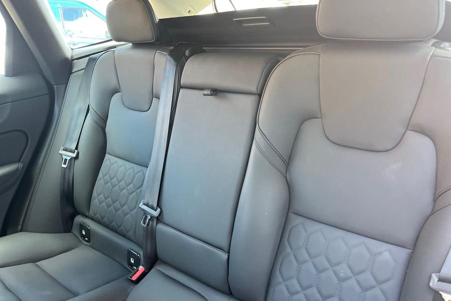 Volvo XC60 Photo autoimg-c31ac9e02a3fd274f22f9d2552e401fa93938f12.jpg