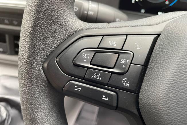 VOLKSWAGEN Transporter Photo 16