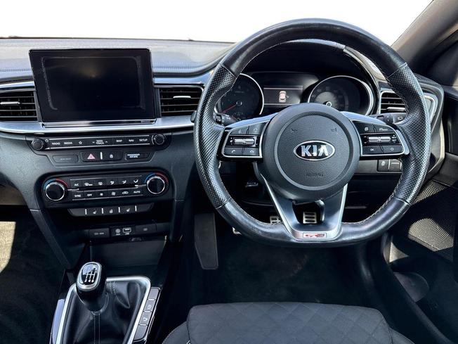KIA Ceed Photo 11