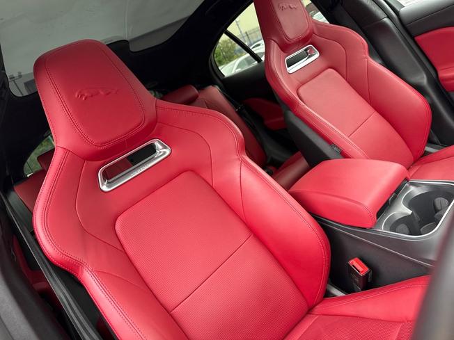 JAGUAR I-Pace Photo 29