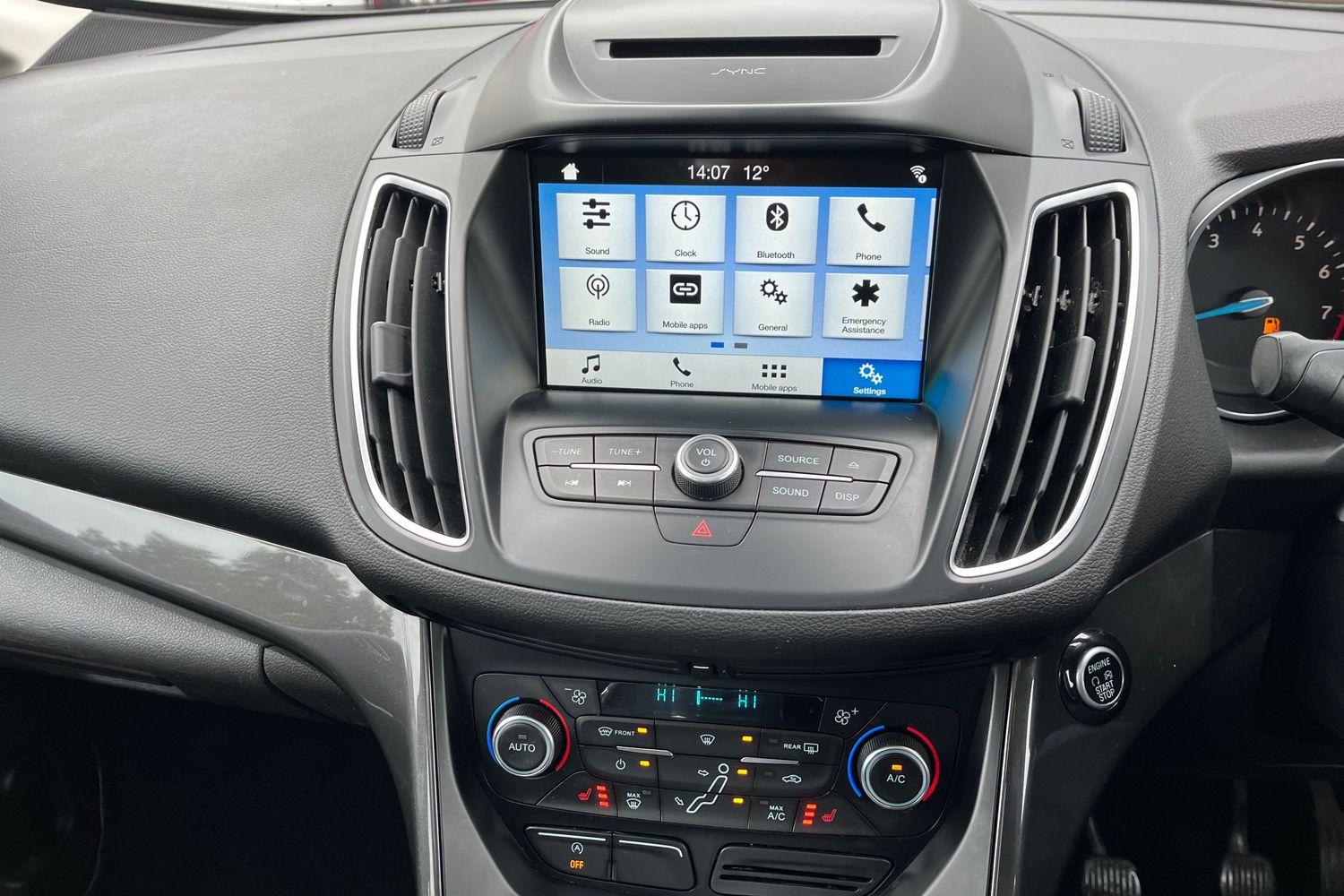 Ford GRAND C-MAX Photo 26