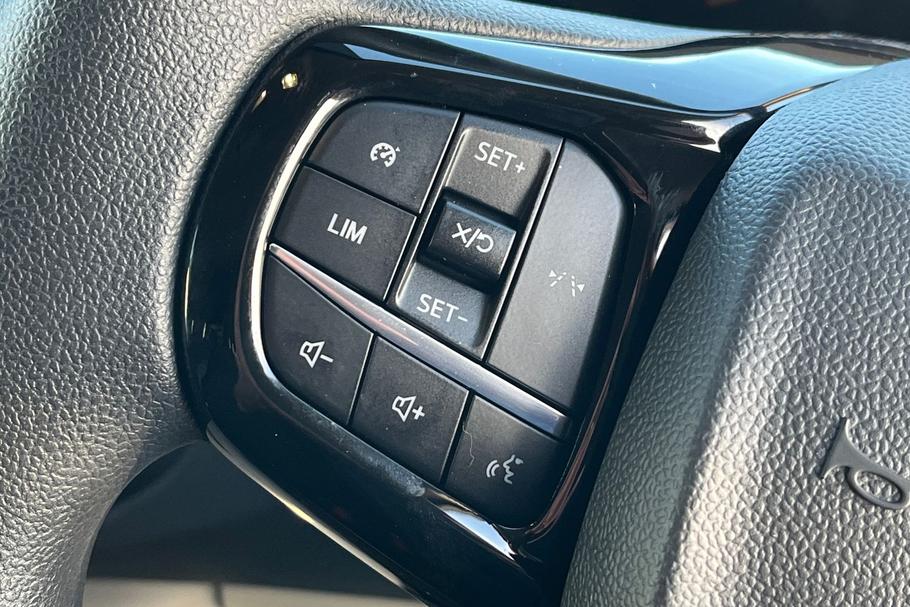 Used Ford TRANSIT CUSTOM 25