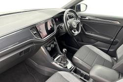 VOLKSWAGEN T-Roc Photo 2