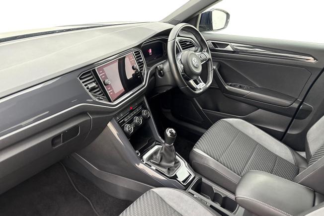 VOLKSWAGEN T-Roc Photo 2