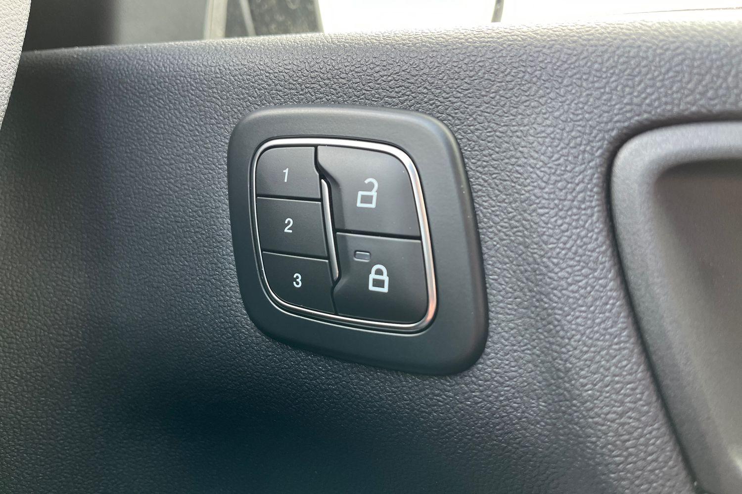 Ford Kuga Photo 37