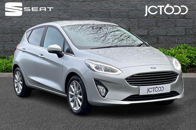 Used 2017 FORD Fiesta 1.0T EcoBoost Titanium Hatchback 5dr Petrol Manual Euro 6 (s/s) (100 ps) Silver at JCT600