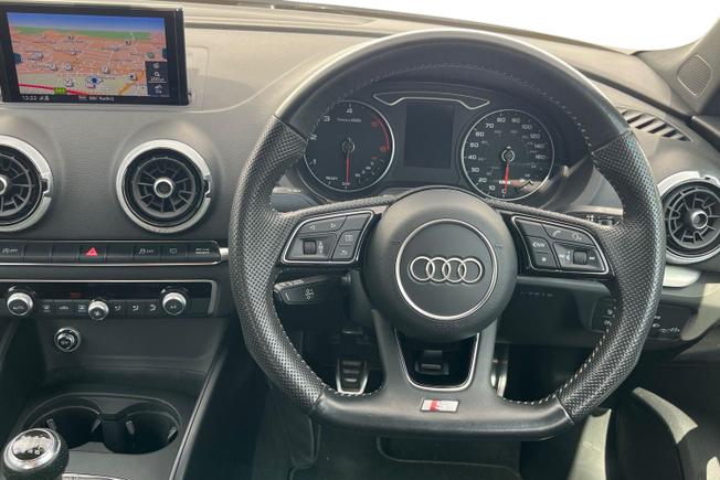 AUDI A3 Photo 11