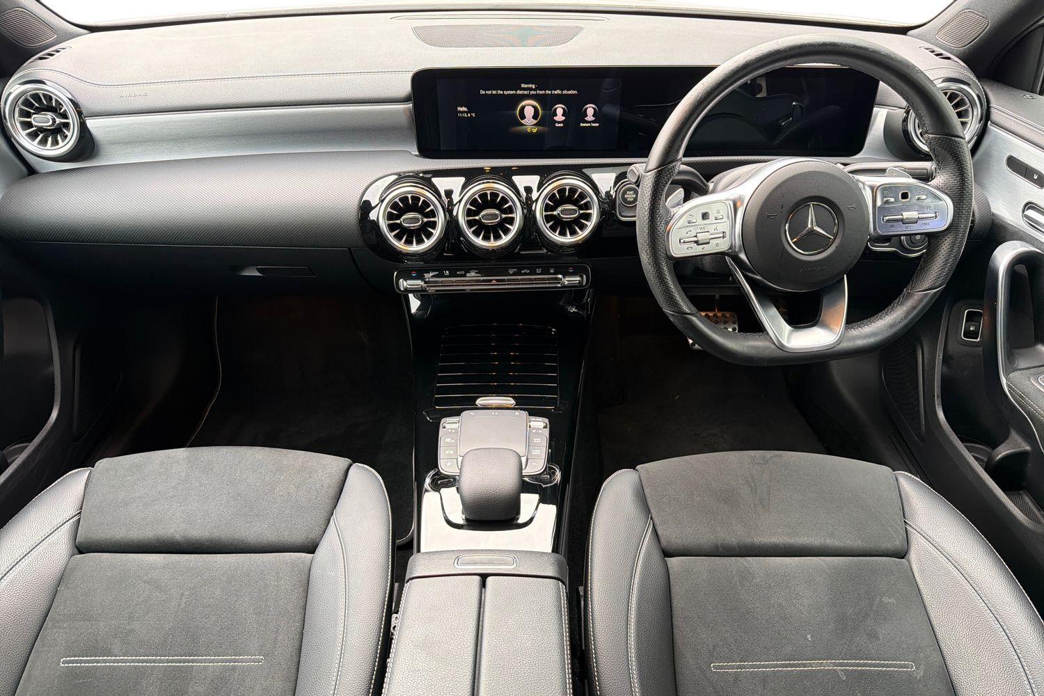 Mercedes-Benz A CLASS Photo 9