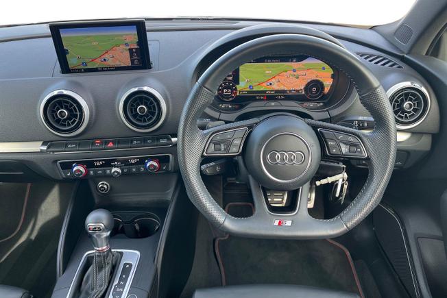 AUDI S3 Photo 11