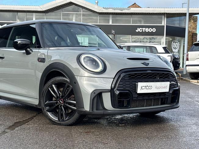 MINI Hatch Photo 24