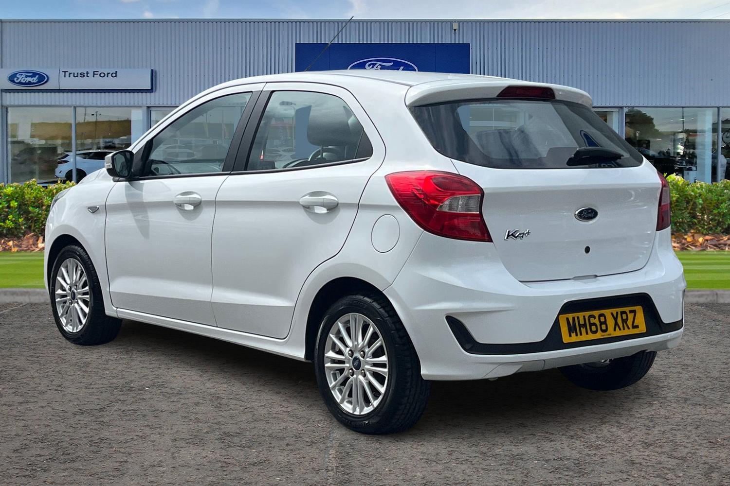 Ford KA+ Photo 1