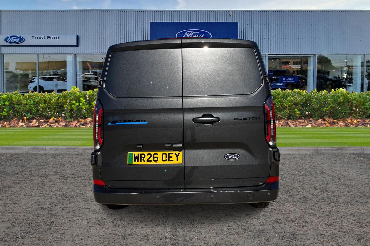 Ford E-TRANSIT CUSTOM Photo 12